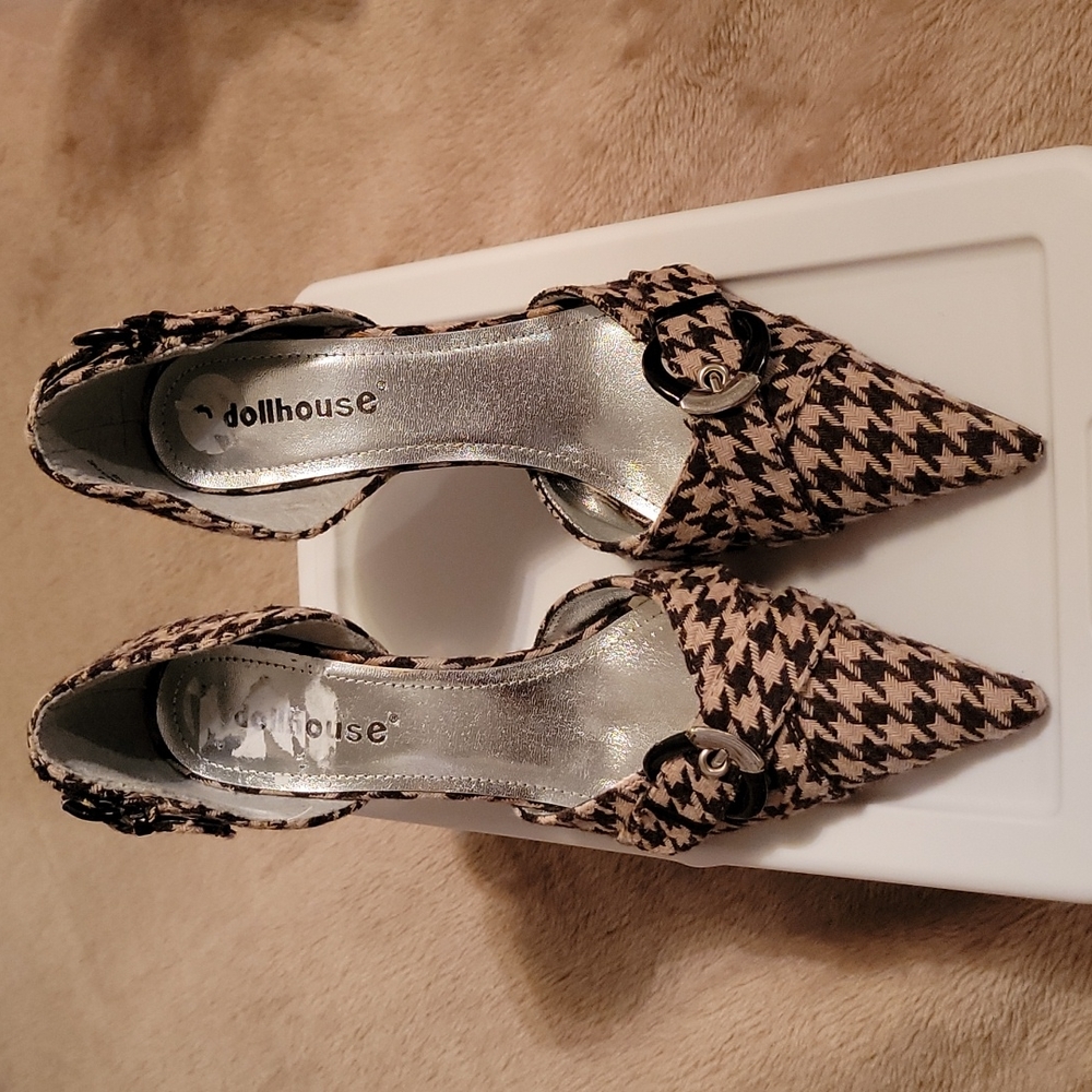 Dollhouse 4-inch heels in brown and tan houndstooth print.